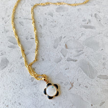 Load image into Gallery viewer, INEZ NECKLACE
